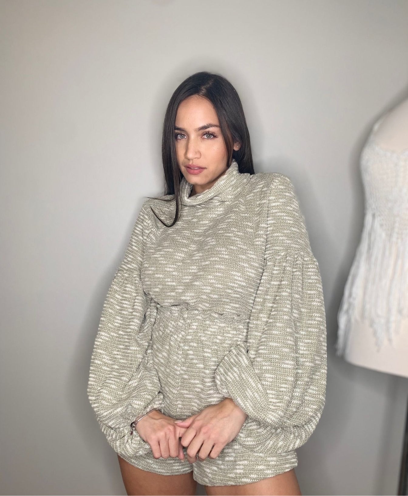 TWO-PIECE SET