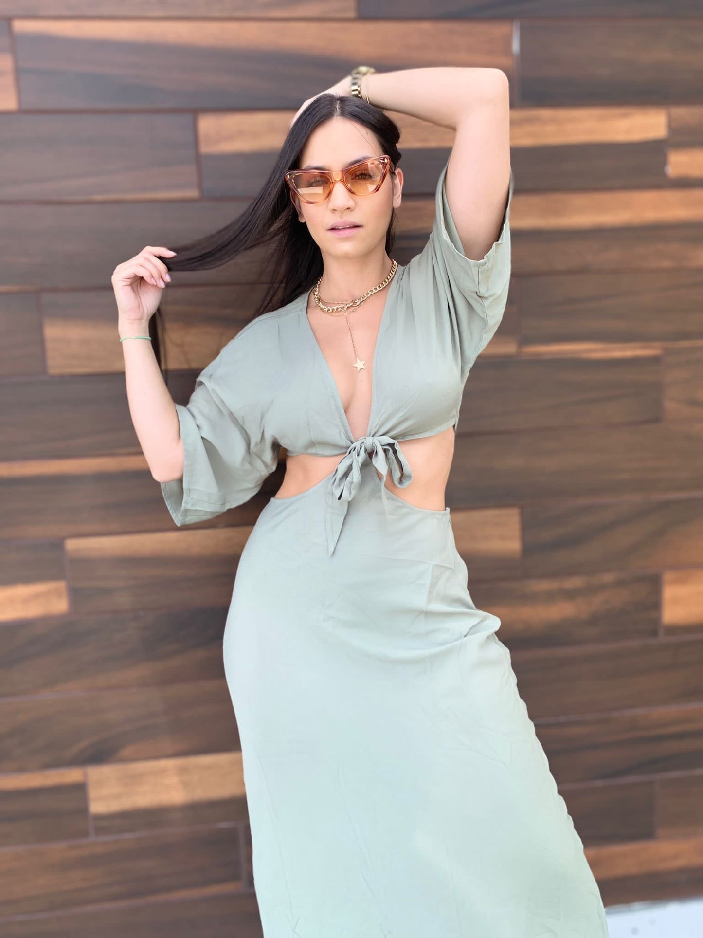DRESS