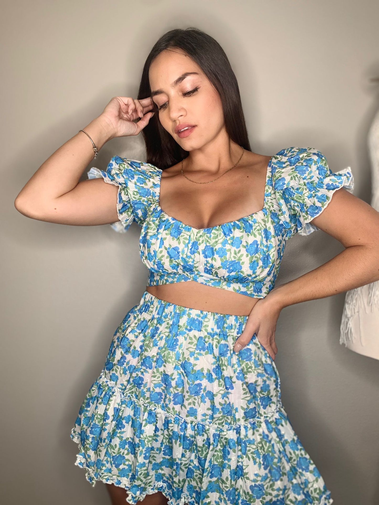 TWO-PIECE SET