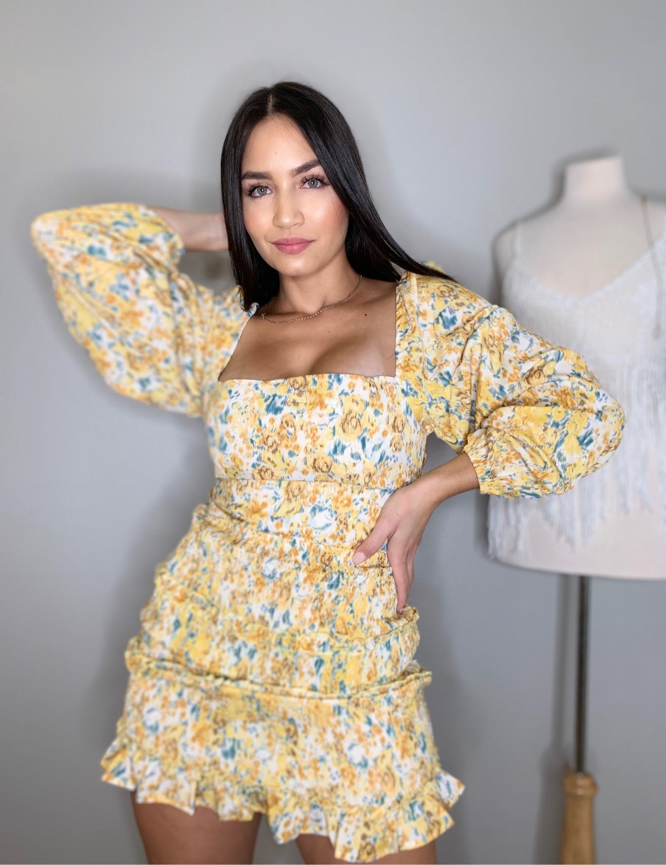 DRESS