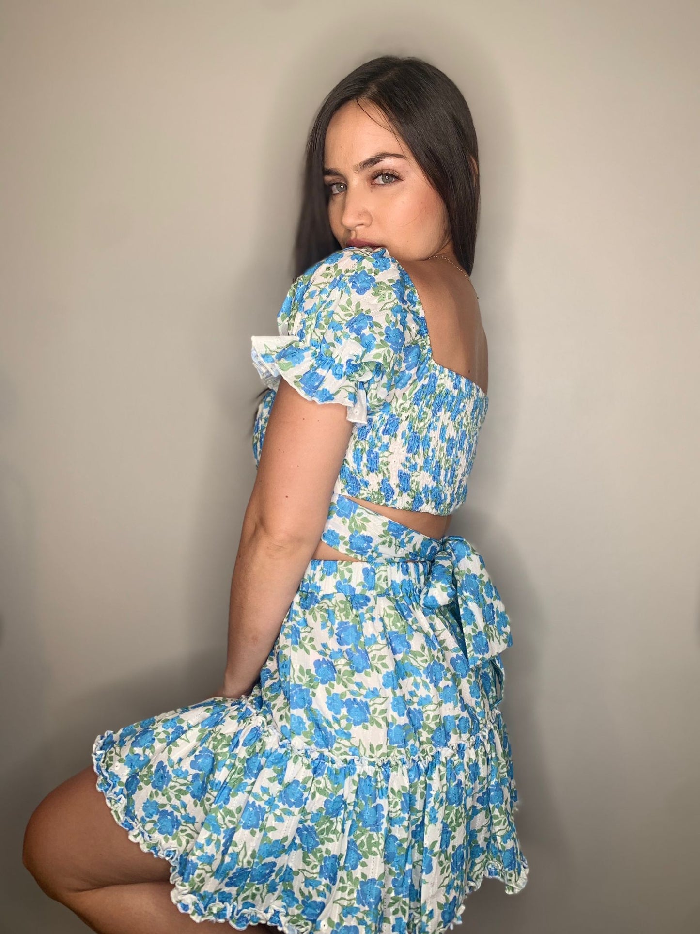TWO-PIECE SET