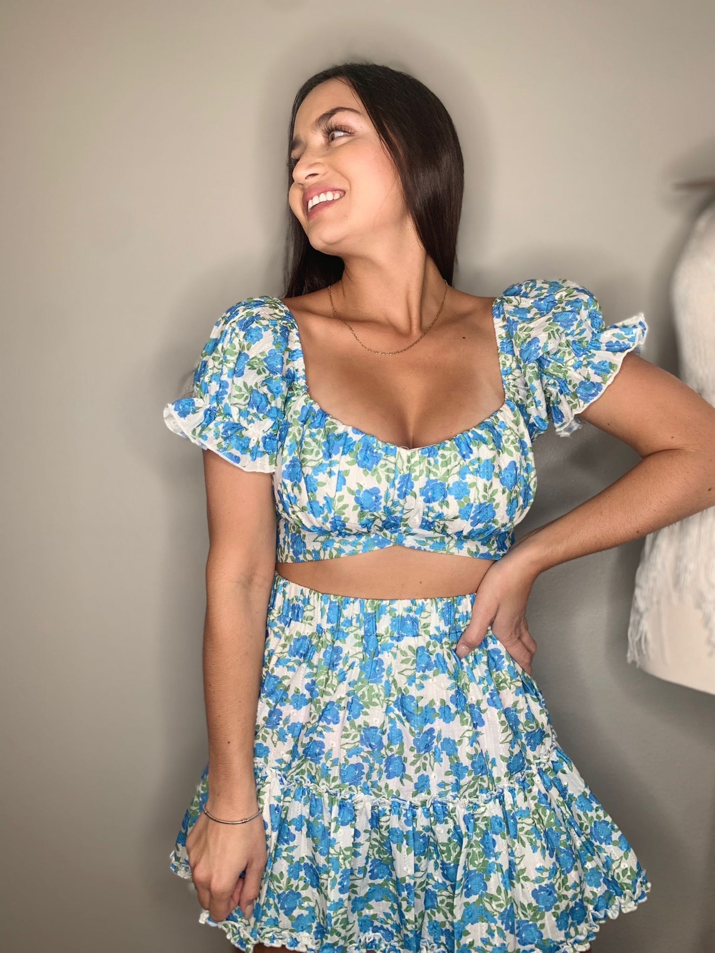 TWO-PIECE SET