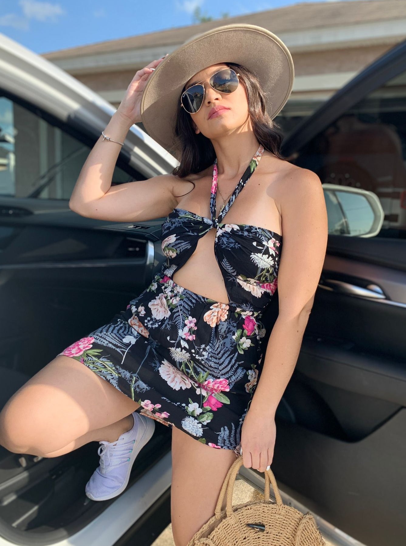 DRESS