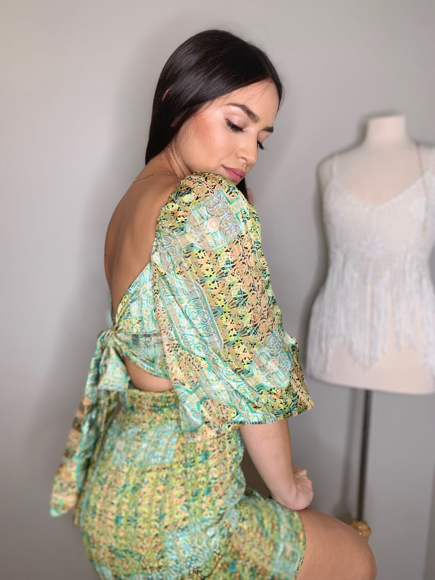 DRESS