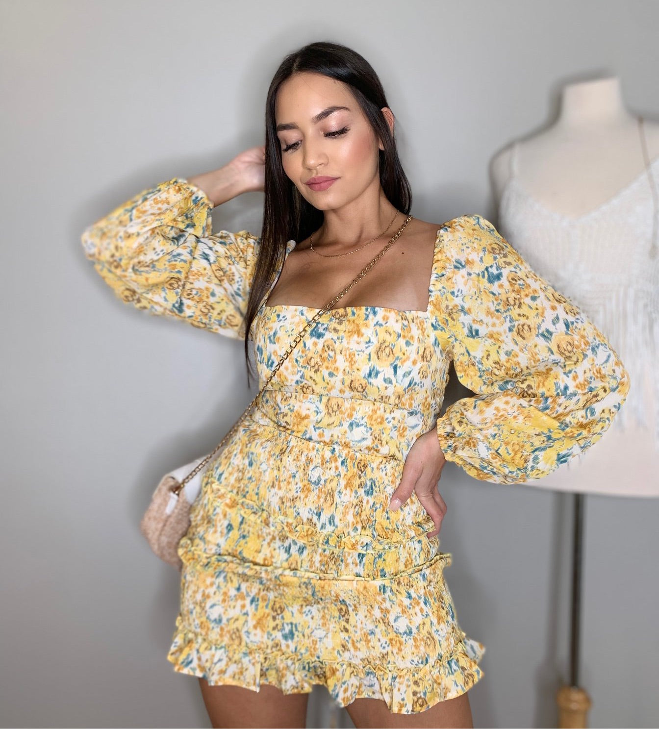 DRESS
