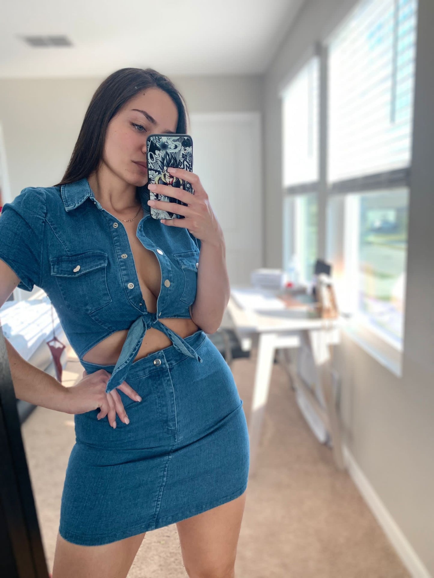 DRESS