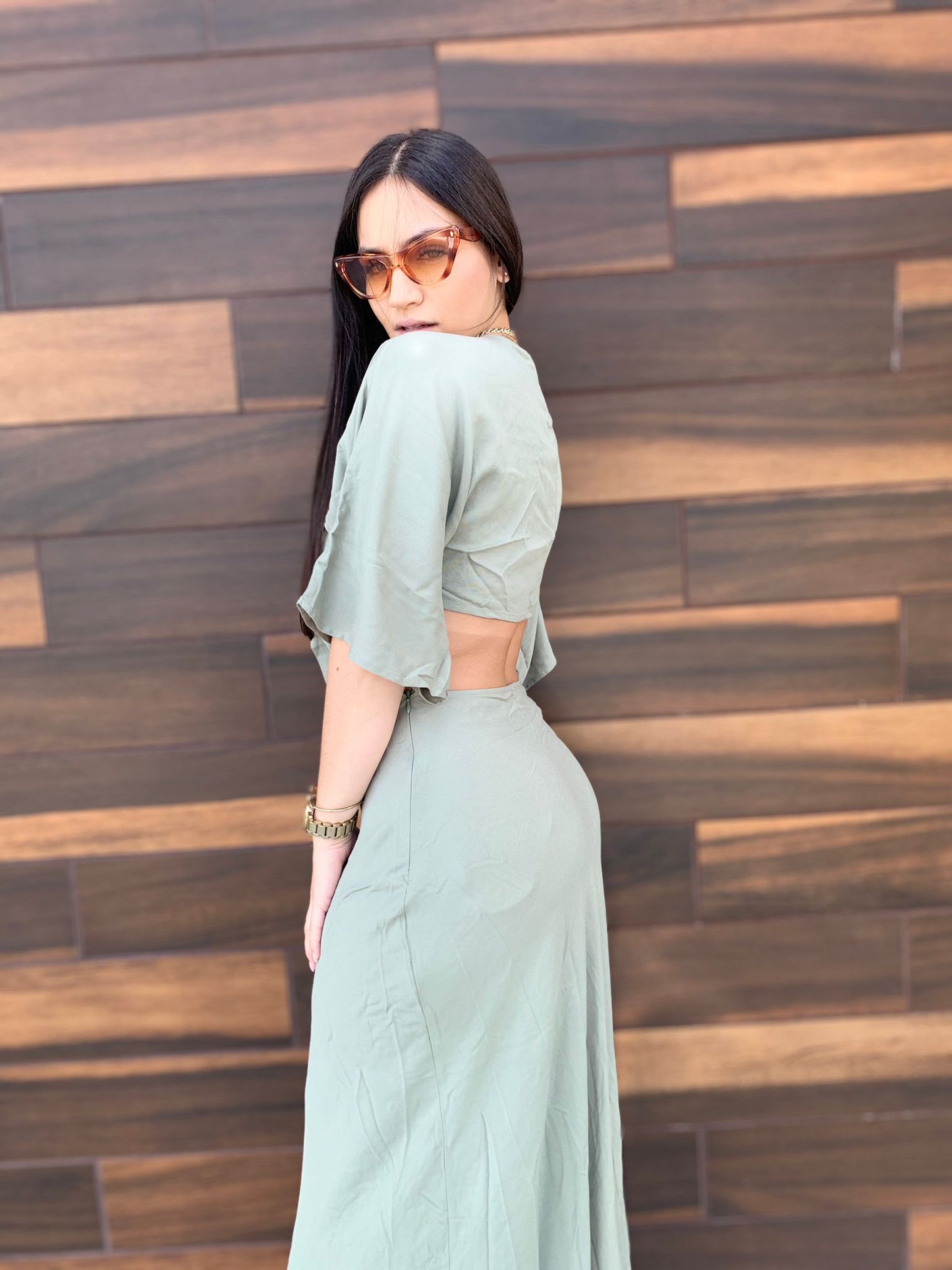 DRESS