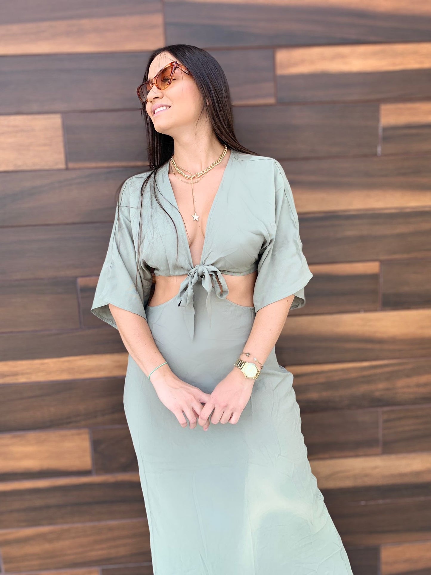 DRESS