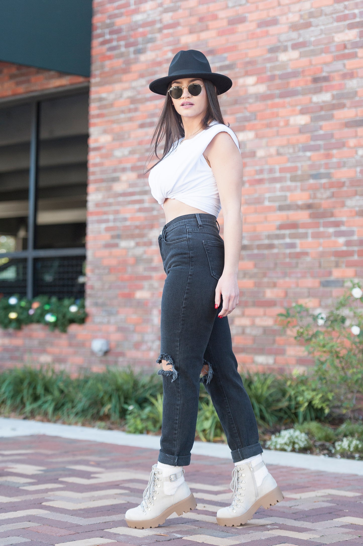 BLACK JEAN