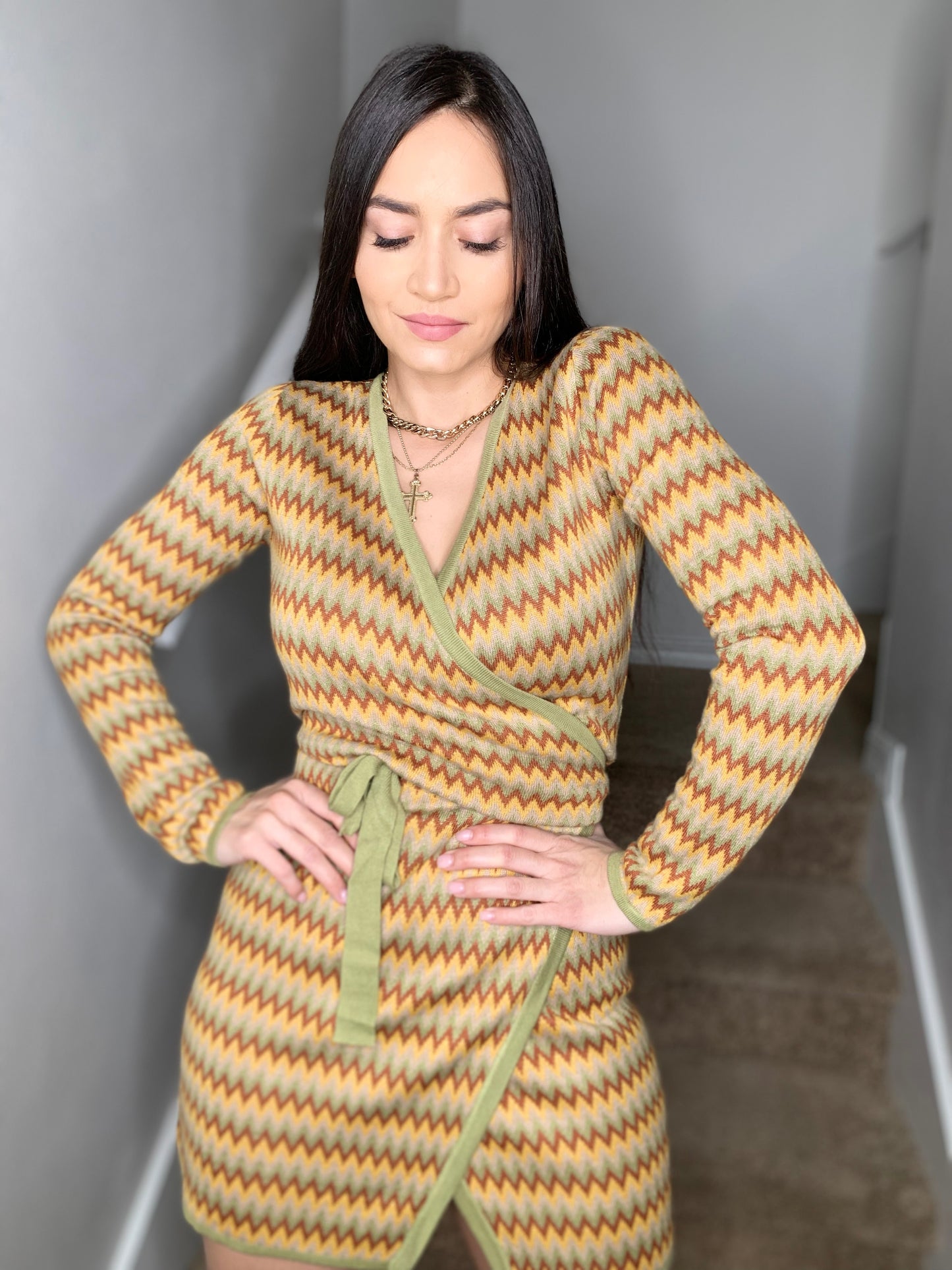 DRESS