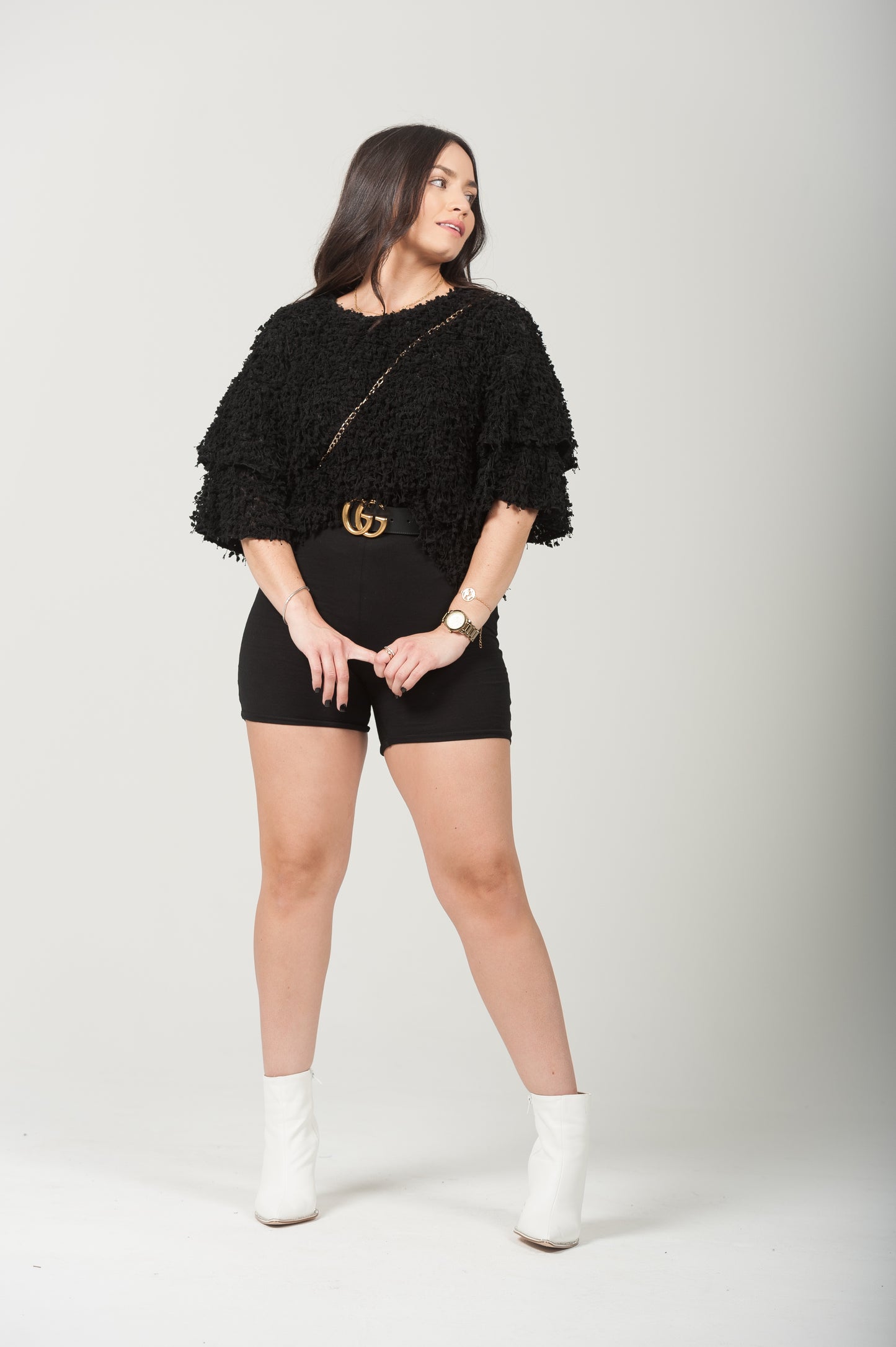 BLACK SWEATER