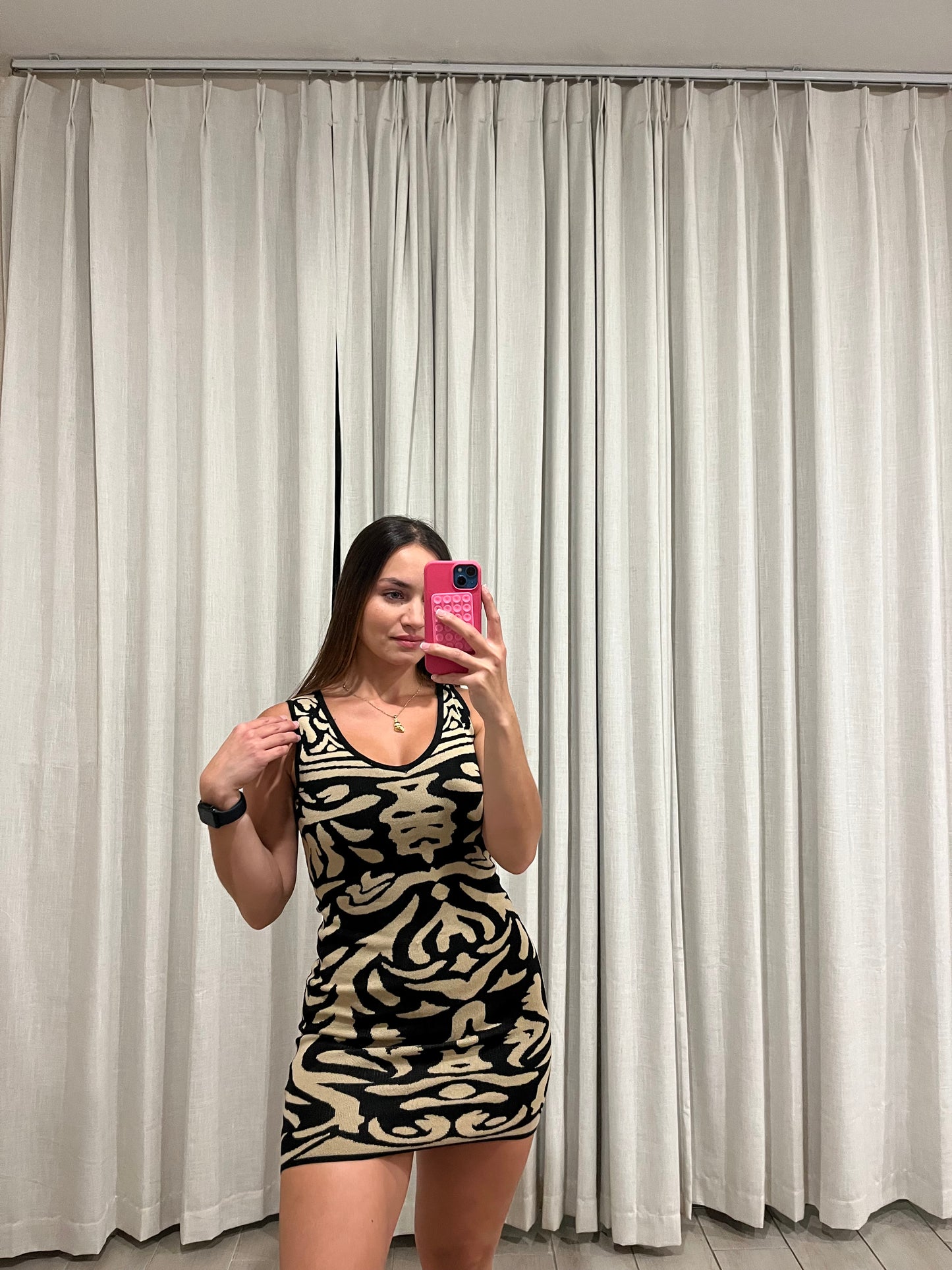DRESS