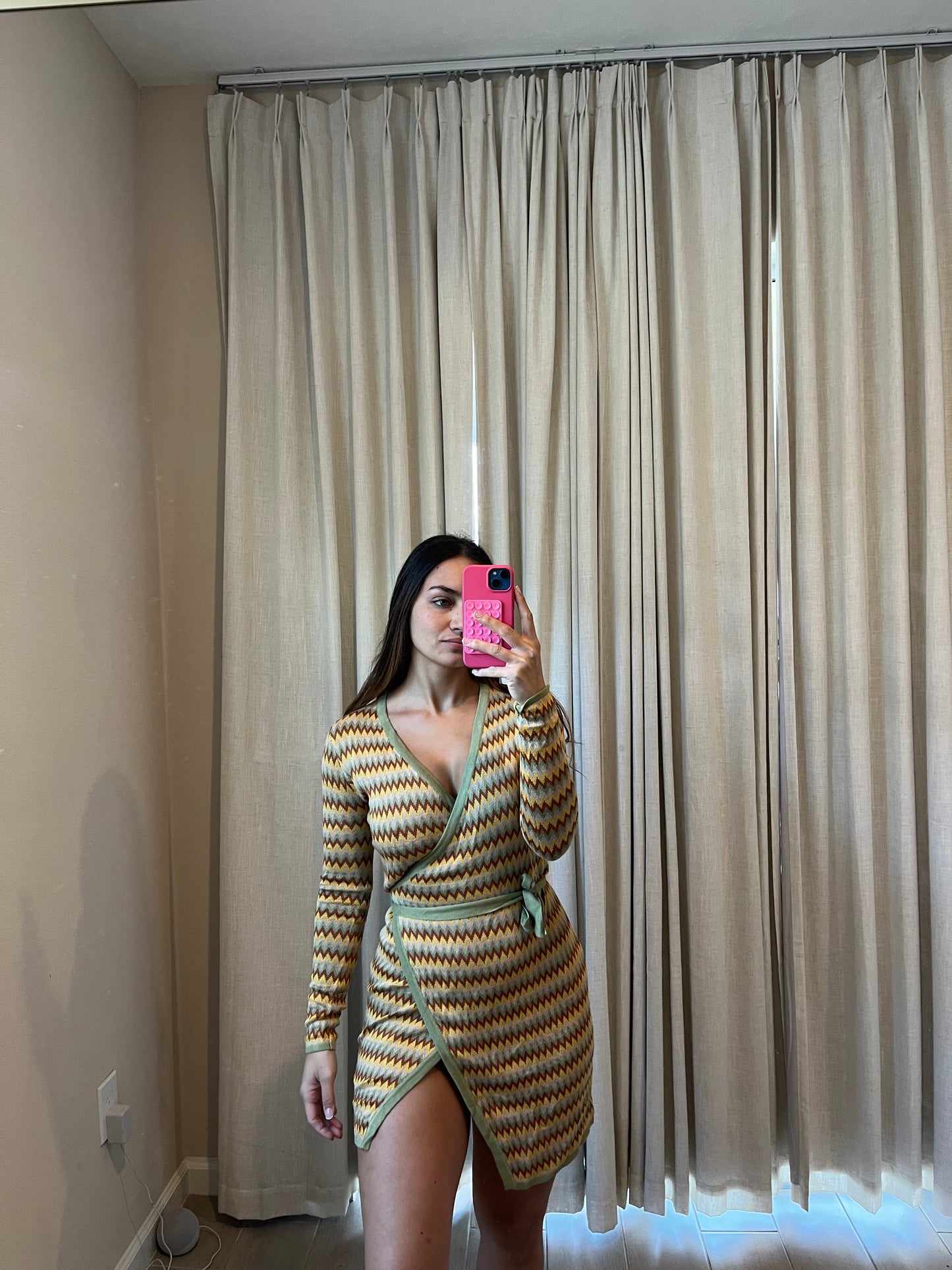 DRESS