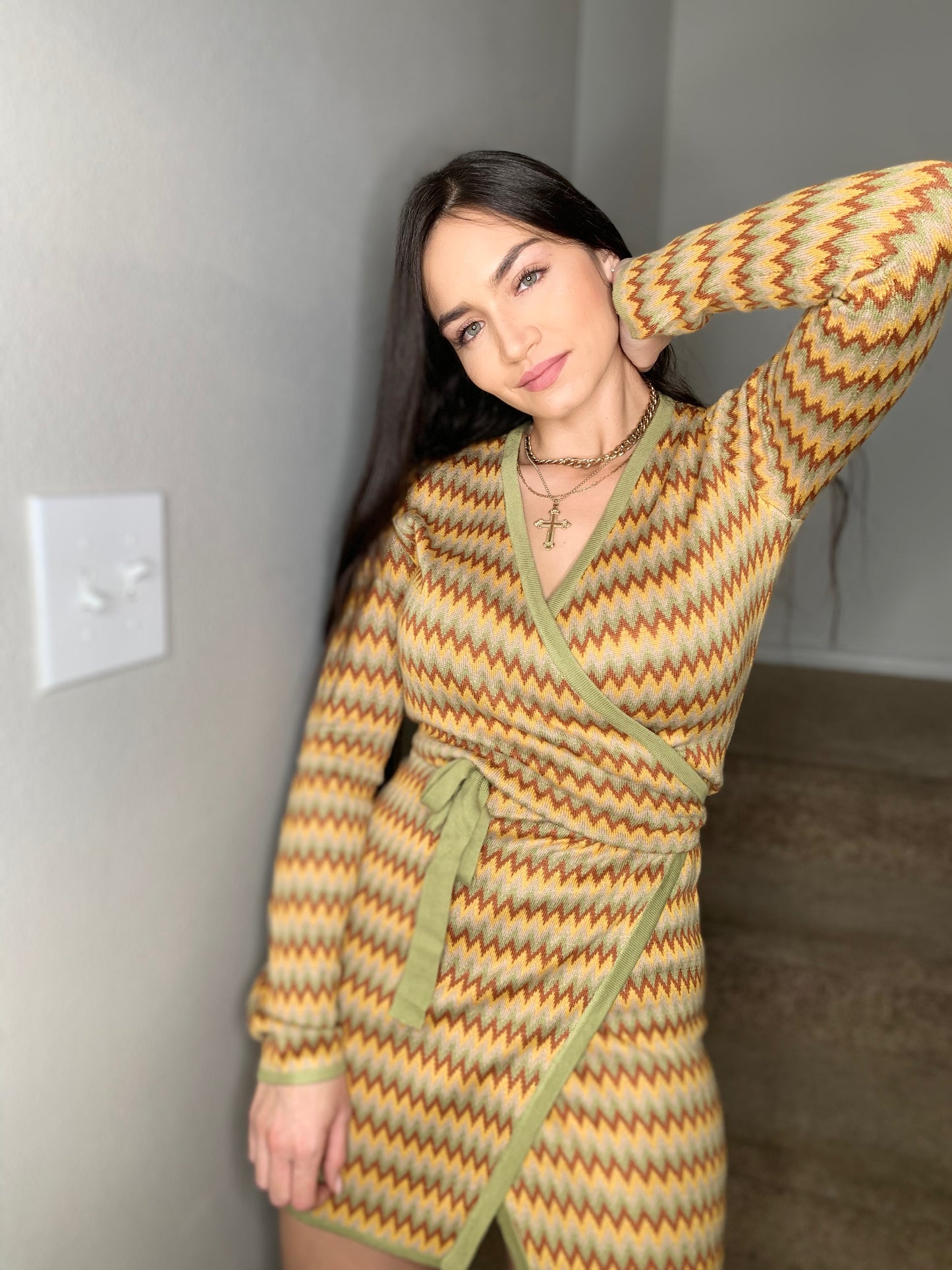 DRESS